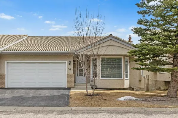 Calgary, AB T3H 2Y5,5790 Patina DR SW #28