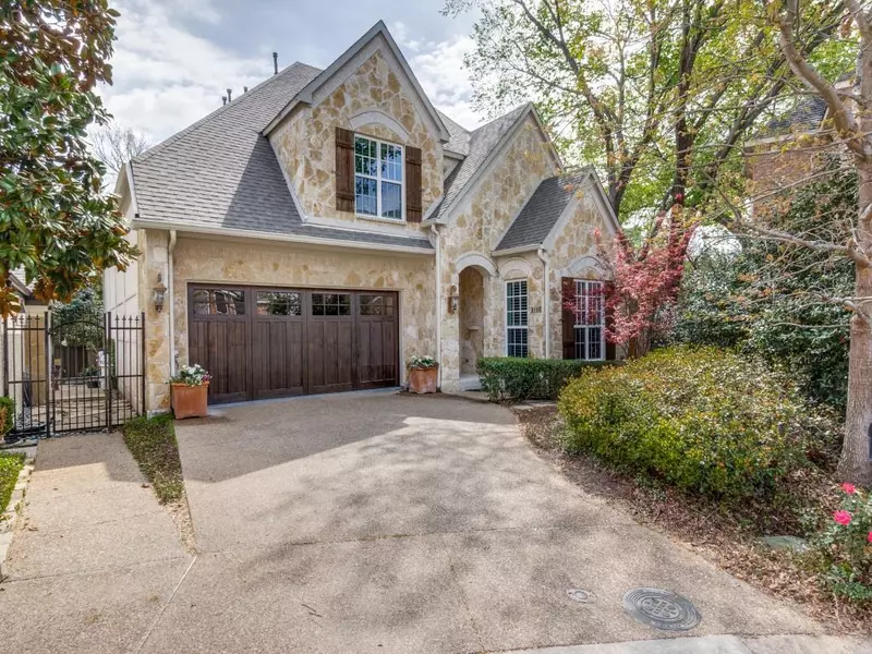 9106 Valley Chapel Lane, Dallas, TX 75220