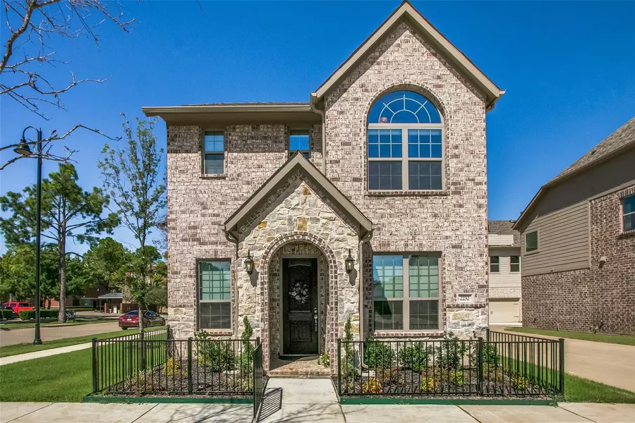 2232 Zenith Avenue, Flower Mound, TX 75028