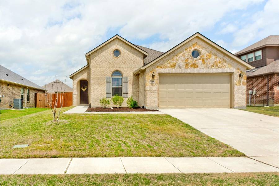 4011 Park Lane, Sanger, TX 76266