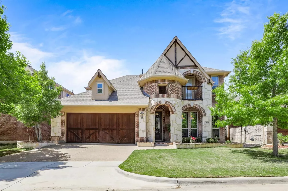 Euless, TX 76039,2609 Gateway Court