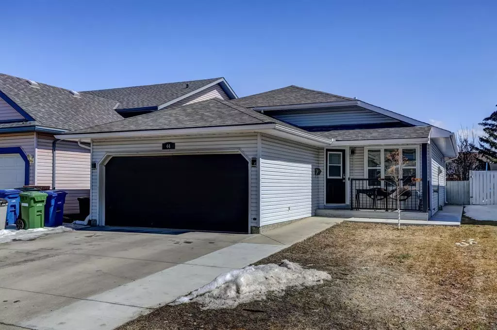 Airdrie, AB T4B 2K2,44 Woodside CRES NW