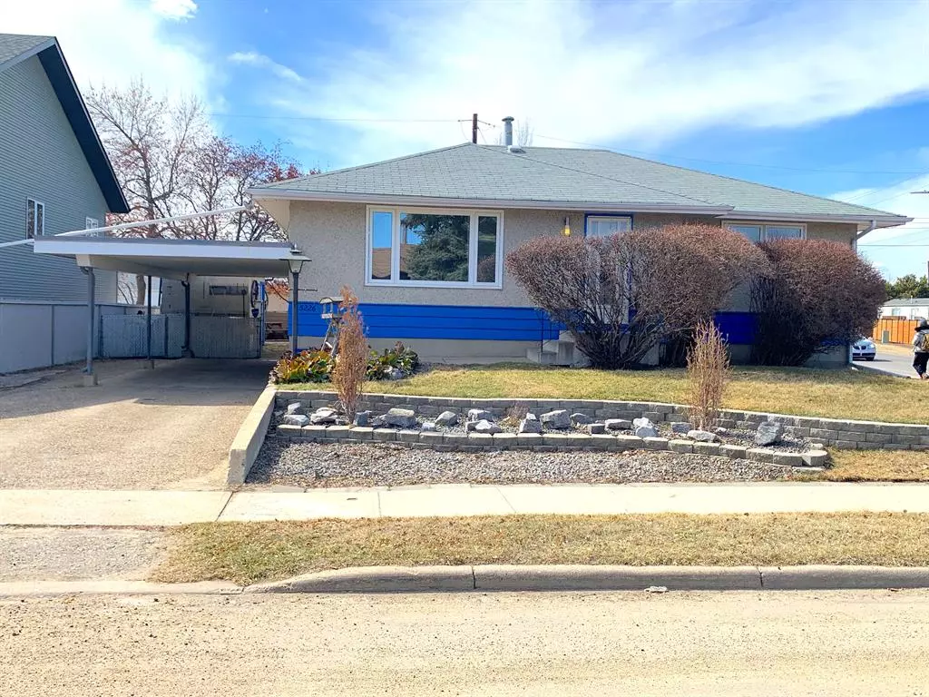 Blackfalds, AB T0M 0J0,5226 Lawton AVE