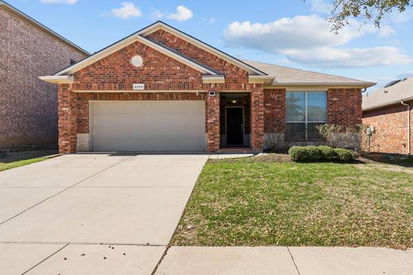 4504 Lacewood Drive, Denton, TX 76226