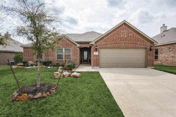 609 Meadowedge Lane, Denton, TX 76207