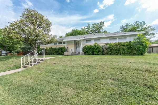 1601 Oak Cliff Road, Fort Worth, TX 76103