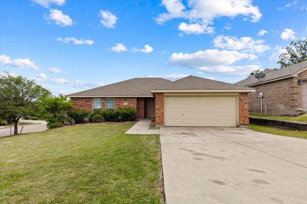 9301 Marie Court, White Settlement, TX 76108