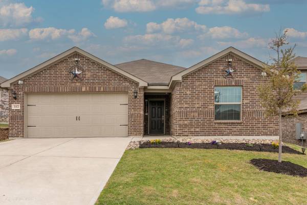 112 Bandana Circle, Newark, TX 76071