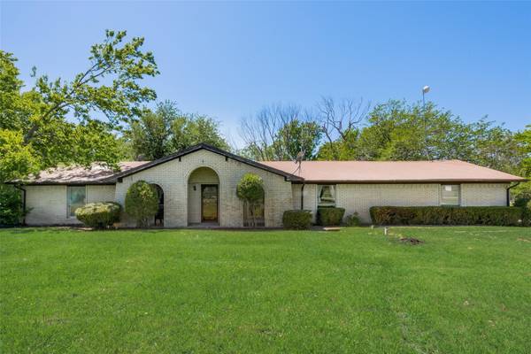 3368 Rochelle Road, Rockwall, TX 75032