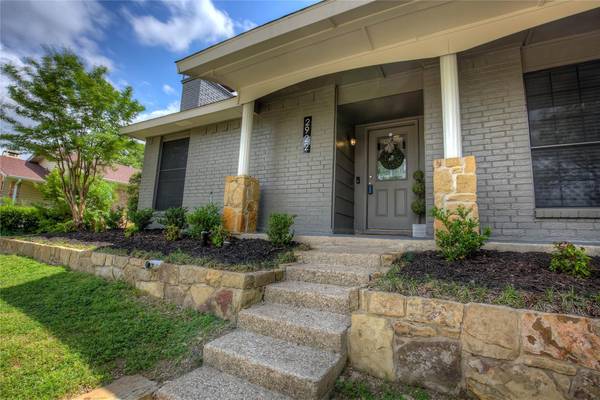 2922 Spring Brook Drive, Garland, TX 75044