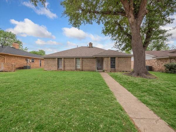 1029 Holland Drive, Garland, TX 75040