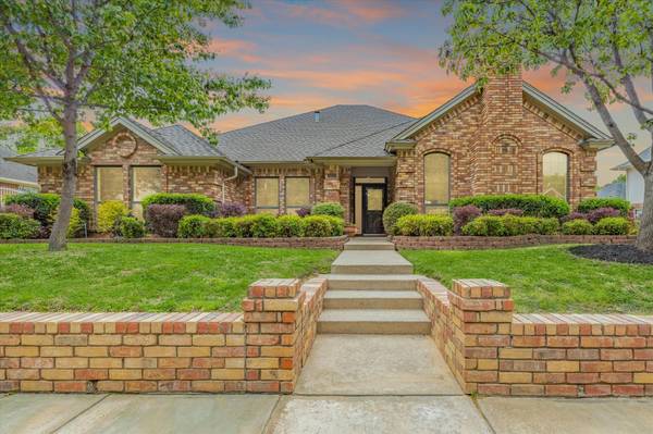 3213 Channing Lane, Bedford, TX 76021