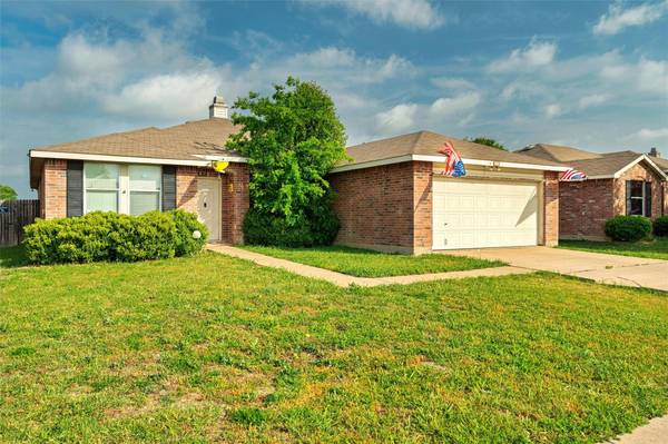 313 Indian Blanket Drive, Burleson, TX 76028