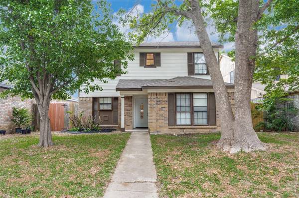 2639 Clayton Oaks Drive, Dallas, TX 75227