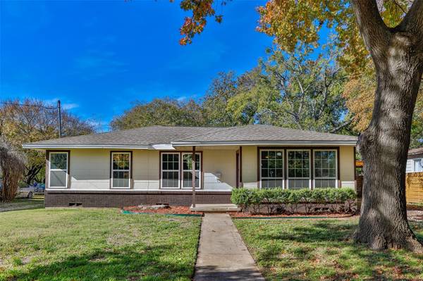 1429 S Lindsay Street, Gainesville, TX 76240