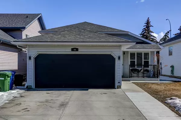 Airdrie, AB T4B 2K2,44 Woodside CRES NW