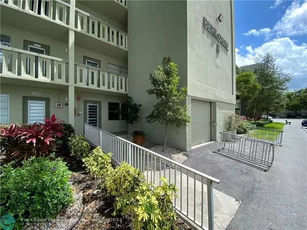 Deerfield Beach, FL 33442,2033 Berkshire B  #2033