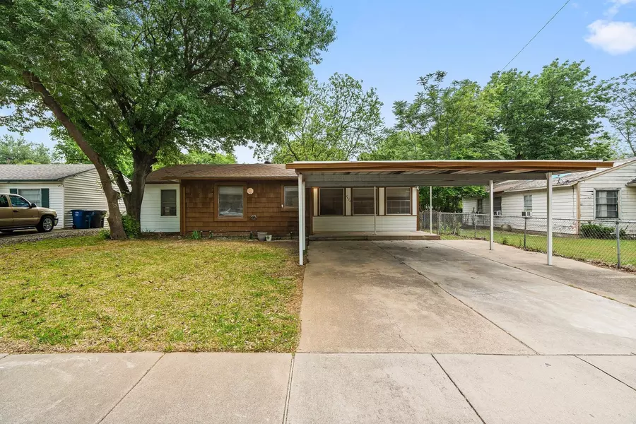 2426 Hillglenn Road, Dallas, TX 75228