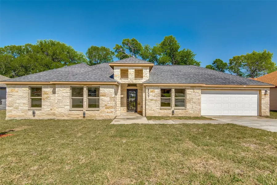 8007 Leigh Ann Drive, Dallas, TX 75232