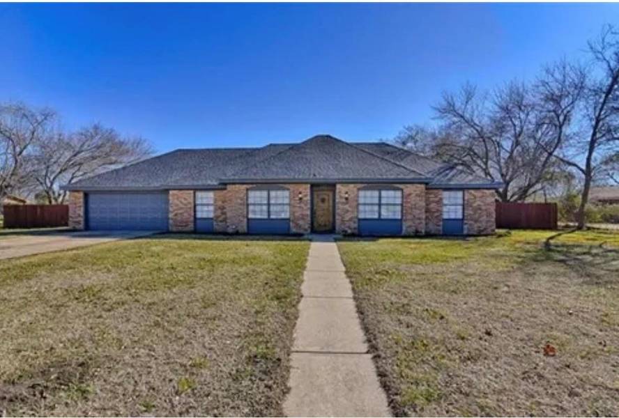 111 Bow Creek Circle, Red Oak, TX 75154