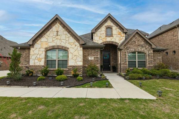 729 Larkspur Lane, Midlothian, TX 76065