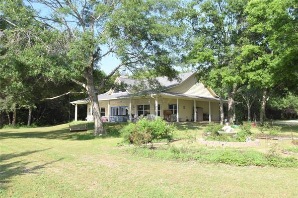 2099 SE County Road 3310 SE, Kerens, TX 75144