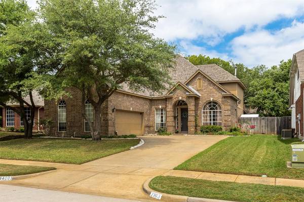 2303 Regina Drive, Corinth, TX 76210