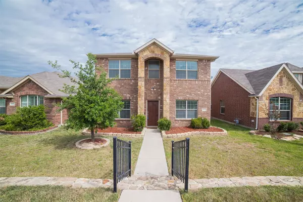 5848 Burgundy Rose Drive, Fort Worth, TX 76123