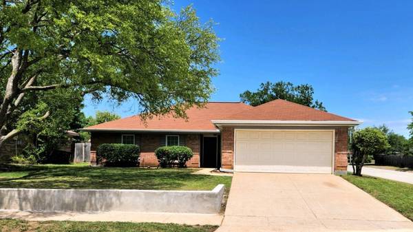 3300 Fairmeadows Lane, Fort Worth, TX 76123