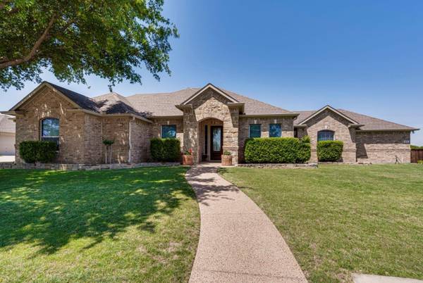 401 Panther Peak Drive, Midlothian, TX 76065