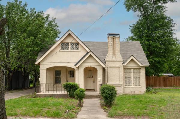 1904 Sayle Street, Greenville, TX 75401