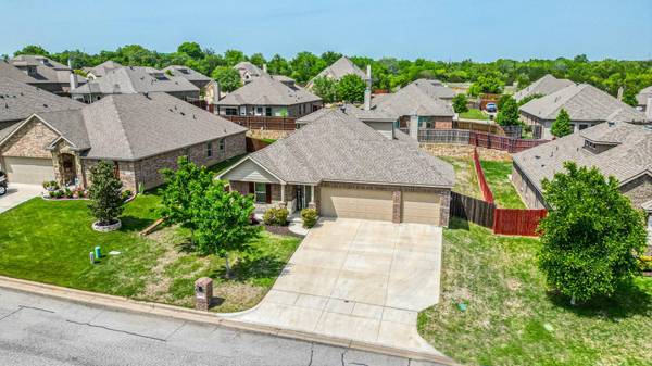 2133 Lorrie Lane, Weatherford, TX 76087