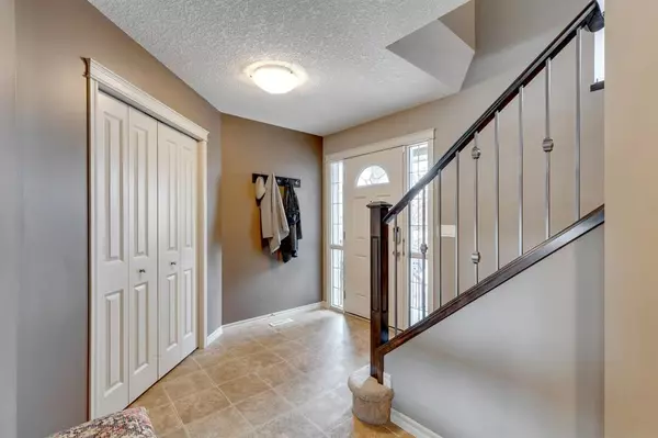 Calgary, AB T3M0J3,108 Cranridge CRES SE