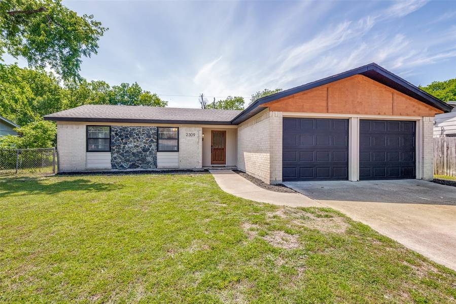 2309 Suffolk Lane, Lancaster, TX 75134