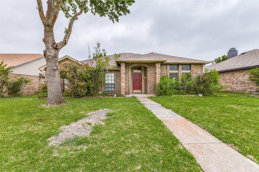 9421 Willard Street, Rowlett, TX 75088