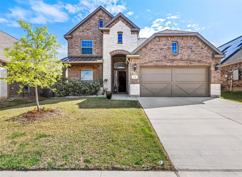 545 Pheasant Hill Lane, Fort Worth, TX 76028