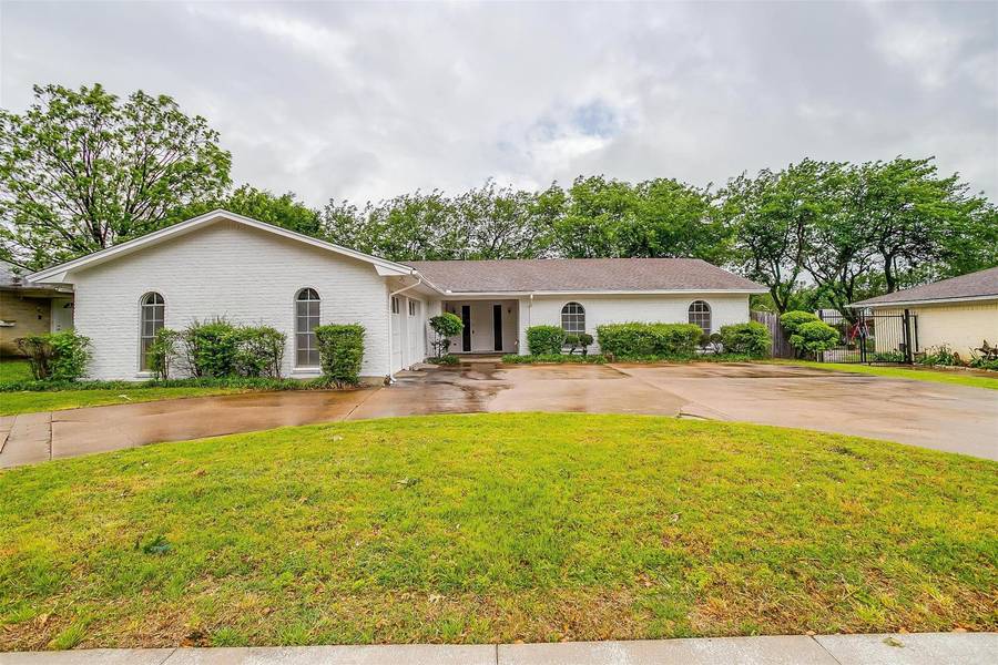 4329 Gorman Drive, Fort Worth, TX 76132