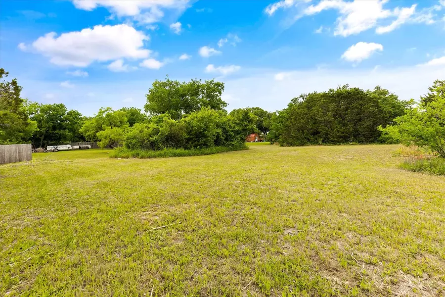 905 Mojave Trail, Granbury, TX 76048