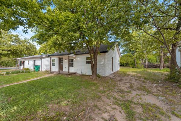 Bowie, TX 76230,311 Miller Street