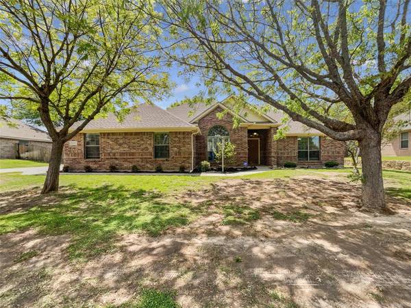 2110 Quail Ridge Drive, Weatherford, TX 76087