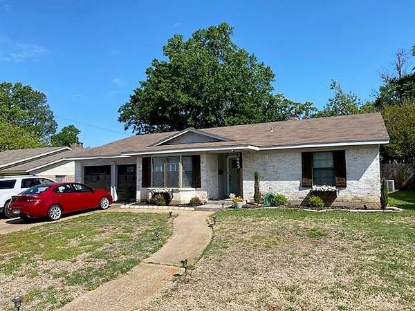 3445 Robin Road, Paris, TX 75460