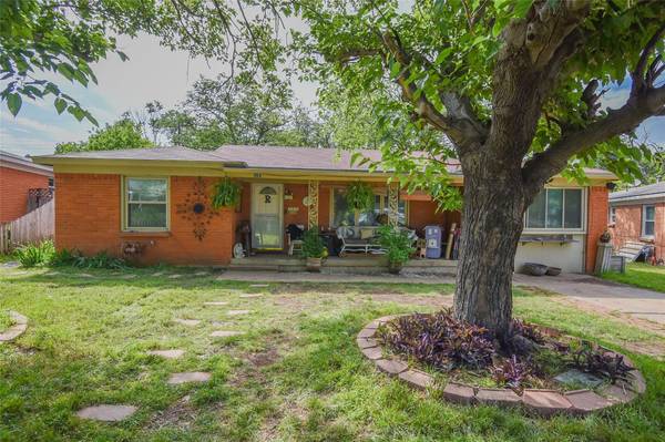 520 June Drive, White Settlement, TX 76108