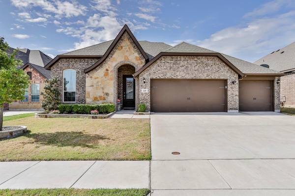 221 Spruce Valley Drive, Justin, TX 76247