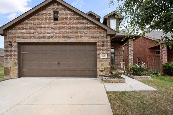 5601 Thunder Bay Drive, Fort Worth, TX 76119