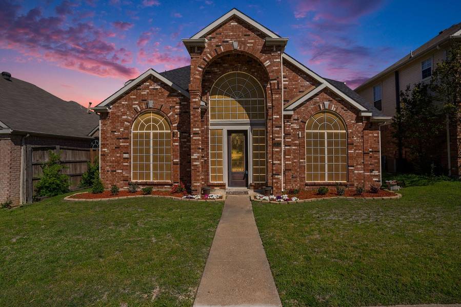 1813 Dew Valley Drive, Carrollton, TX 75010