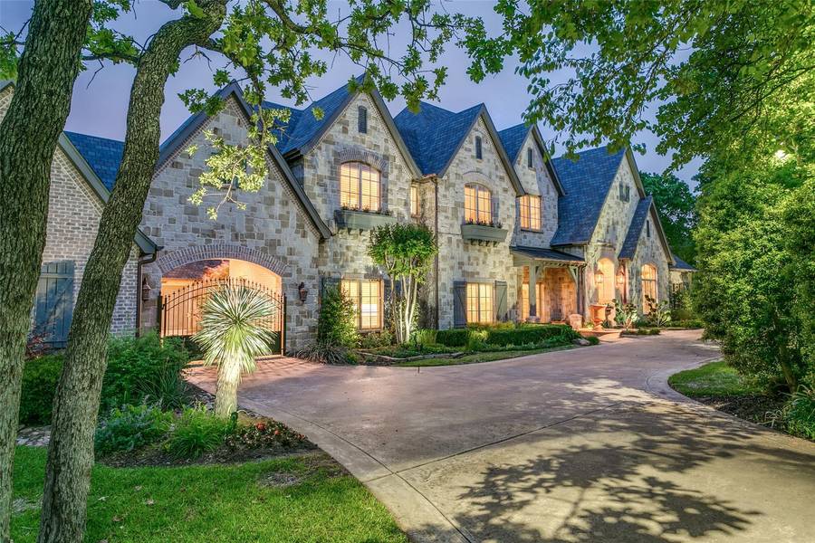 1305 Biltmore Drive, Southlake, TX 76092