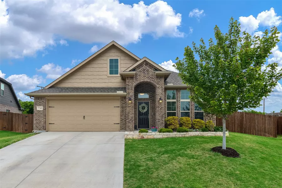 7749 Northumberland Drive, Fort Worth, TX 76179