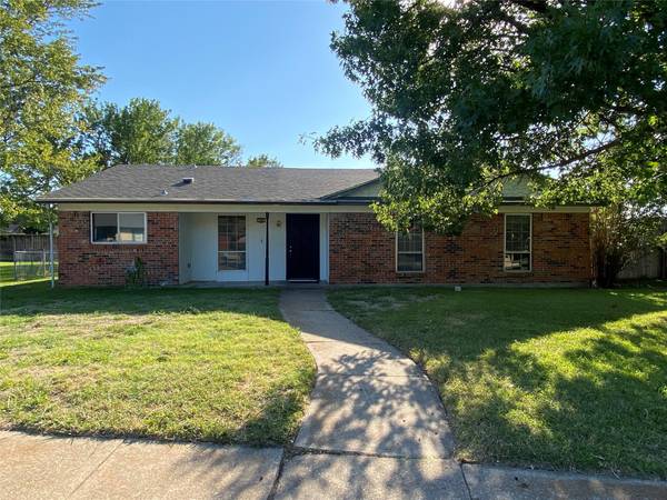 506 Monticello Court, Garland, TX 75043