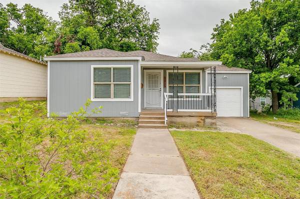 3455 W Boyce Avenue, Fort Worth, TX 76133