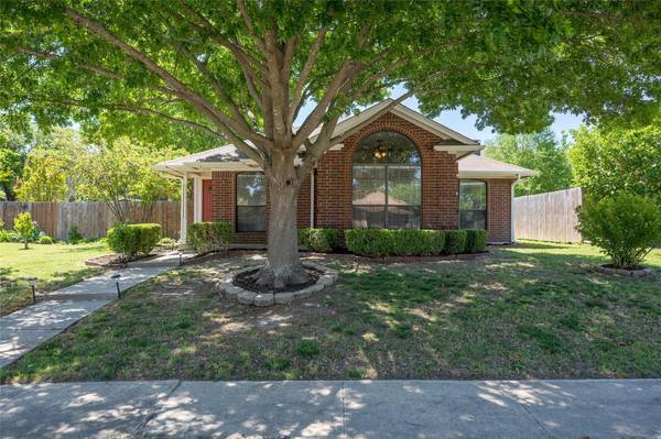 3329 N Bell Avenue,  Denton,  TX 76207